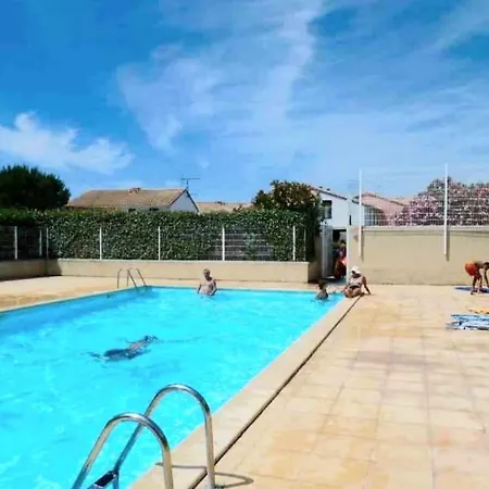 Guest house Santolines : Charmante Maisonnette Avec Piscine Proche Etang Marseillan (Herault)