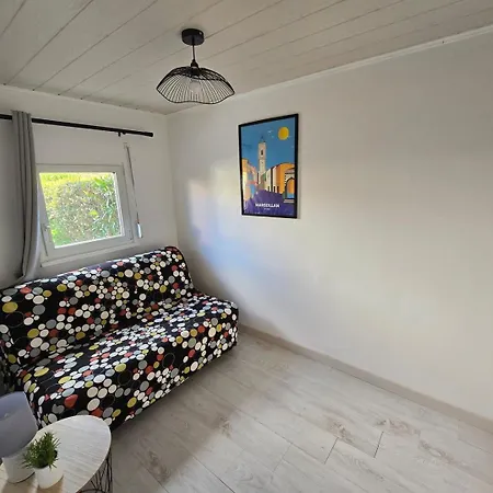 Guest house Santolines : Charmante Maisonnette Avec Piscine Proche Etang *