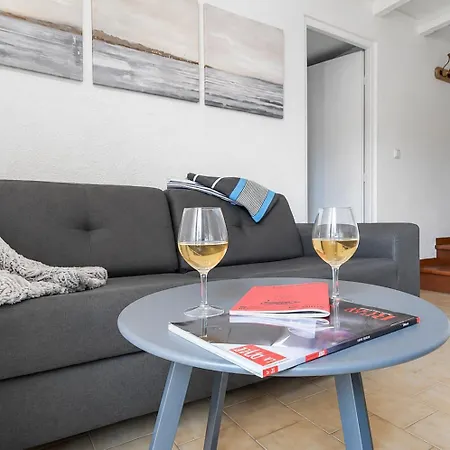 Pensjonat Petit Cocon, Parking Et Piscine A